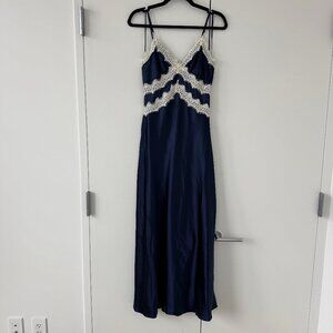 NWT Navy Lace Dress Size Small